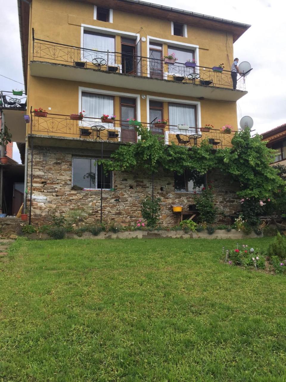 Guest House Agush Kribul Exterior foto